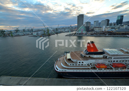 Kobe Port Cruise ship "Nippon Maru" on board 122107320