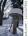 冰雪覆蓋的石燈奏出冬日的寂靜 122107402