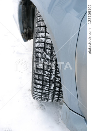 tire, car, wheel, snowy road, frozen, frozen road, vehicle, vehicle, snowy road, winter, snow, snow accumulation, studless, driving, rubber tire, car, wheel, snowy road, frozen, frozen road, vehicle, vehicle, snowy road, winter, snow, snow accumulation, studless, driving, rubber 122109102