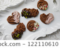 Valentine's Day Squeeze Cookies with Chocolate Topping 122110610