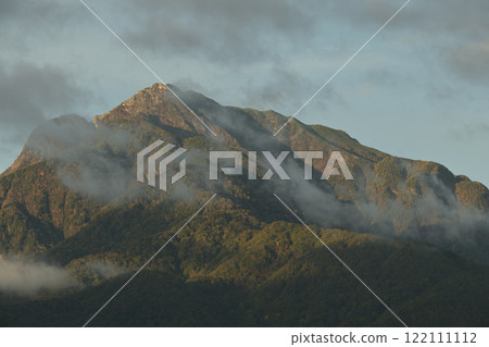 南阿爾卑斯山北斗市白州町中秋的凱駒岳，雲彩飄揚 122111112