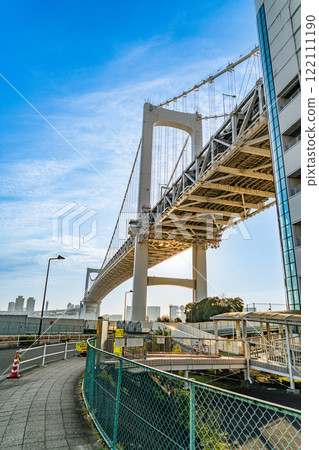 從芝浦南碼頭公園看到的彩虹橋 122111190