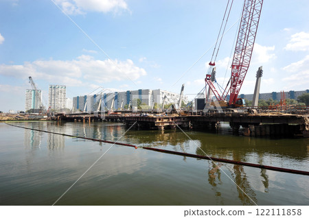 construction of a pedestrian cable-stayed bridge in the Nagatinsky backwater in Moscow 122111858
