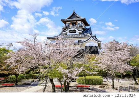 犬山市、國寶犬山城和盛開的櫻花 122113024