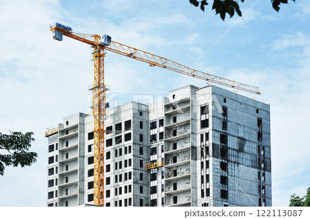 construction of a modern monolithic house in Vladivostok 122113087