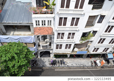 Cityscape of central Hanoi (Hoan Kiem District), Vietnam 122113495