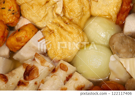 Oden pot close-up 122117406