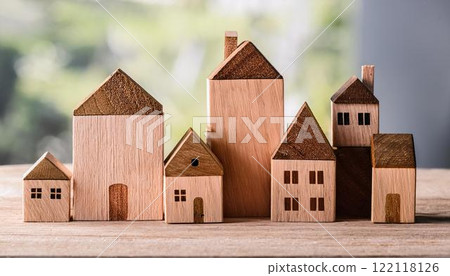 Wooden house/densely populated area image 4 Wooden house/densely populated area image 4 122118126