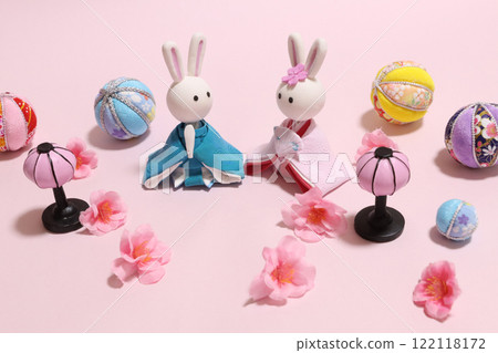 用黏土製作的可愛女兒節兔子娃娃 122118172