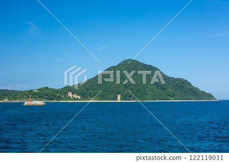 姬島港和八霸津岳 122119031