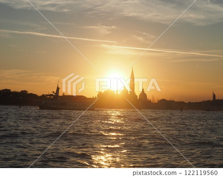 Sunset seen from the water bus Sunset seen from the water bus 122119560