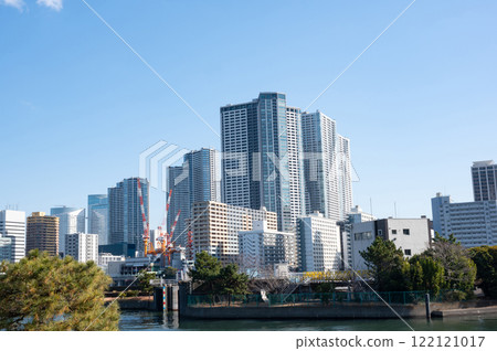 隅田川沿岸摩天大樓的風景 隅田川沿岸摩天大樓的風景 122121017