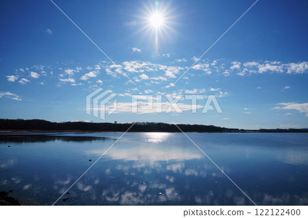 Lake Notoro in late autumn, Hokkaido Lake Notoro in late autumn, Hokkaido 122122400