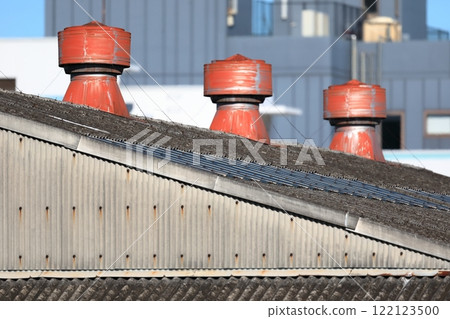 工廠屋頂 122123500