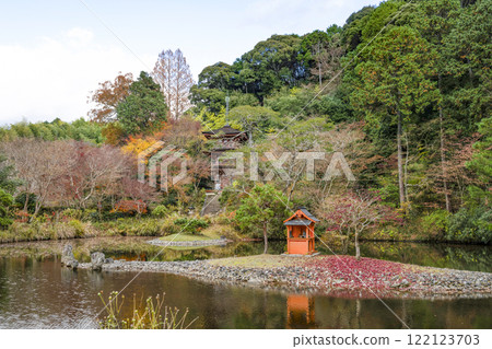 Nakajima in the grounds of Joruriji Temple 122123703