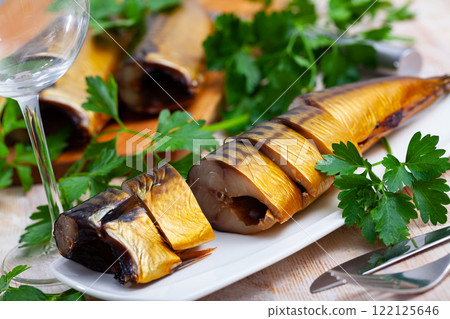 Smoked scomber with fresh parsley 122125646