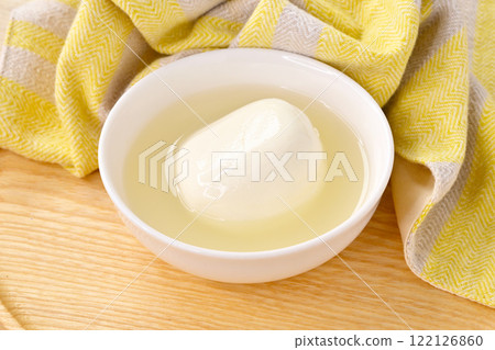 馬蘇里拉奶酪，馬蘇里拉奶酪，新鮮奶酪，意大利配料，奶酪，白，乳製品。 122126860