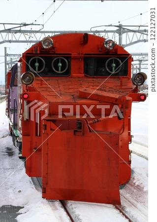 Sekihoku Main Line russel vehicle (double-track russel) parked at Asahikawa Station 122127031