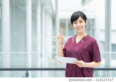 Young healthcare worker 122127317