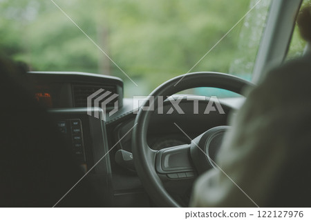 Drive in the rain 122127976