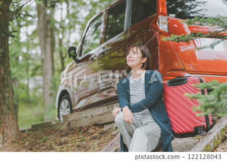 Women's solo trip by rental car 122128043