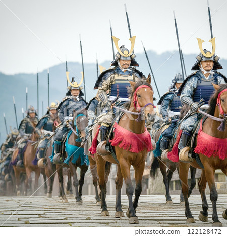 Samurai crossing a bridge 122128472