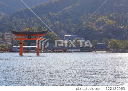 登入為世界遺產的宮島大鳥居 登入為世界遺產的宮島大鳥居 122129063