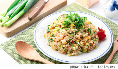 Fried rice with plenty of green onions Fried rice with plenty of green onions 122129465