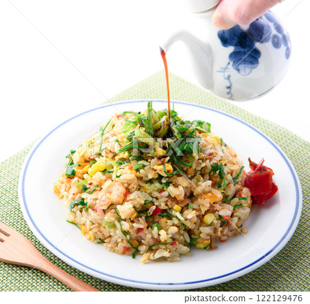 Fried rice with plenty of green onions Fried rice with plenty of green onions 122129476