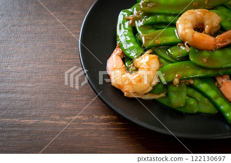 Stir-Fried Green Peas with Shrimp Stir-Fried Green Peas with Shrimp 122130697
