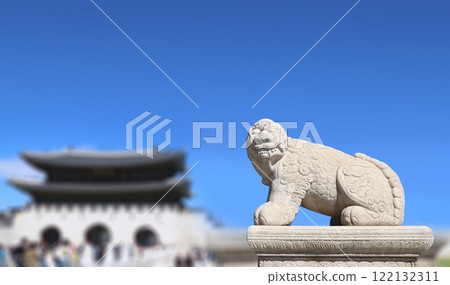 A stone statue of a mythical creature at the Gwanghwamun Gate of Gyeongbokgung palace, Seoul, South Korea A stone statue of a mythical creature at the Gwanghwamun Gate of Gyeongbokgung palace, Seoul, South Korea 122132311