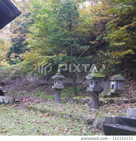 一個石燈籠燈籠 122133213