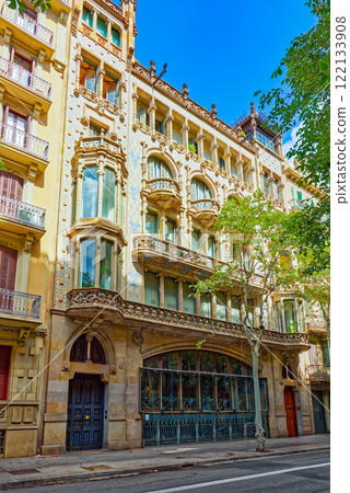 Barcelona. Casa Thomas designed by the modernist architect Lluis Domenech. 122133908