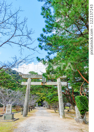 Winter at the ruins of Hagi Castle, Shitogisan Shrine, Hagi City, Yamaguchi Prefecture 122137143