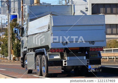 Dump truck Dump truck 122137469