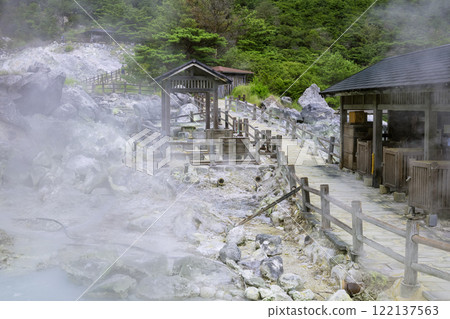 Unzen Jigoku, where the smell of sulfur hangs in the air (Obama Town, Unzen City, Nagasaki Prefecture) 122137563