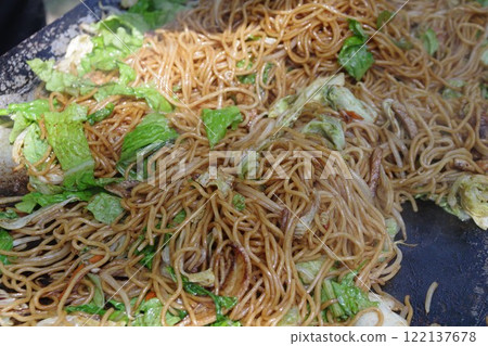 Japanese Food Culture: Yakisoba (fried noodles) - Western-style sauce and Chinese noodles with a Japanese flavor 1 122137678