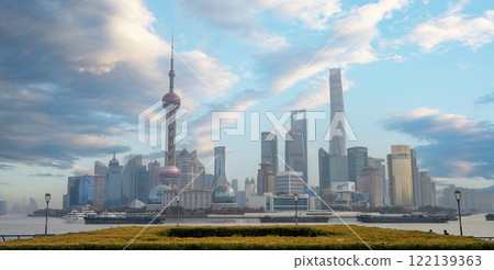 The skyline of Shanghai, China 122139363