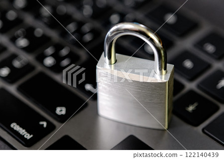 掛鎖和鍵盤 122140439