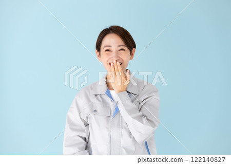 女式工作服驚訝 122140827