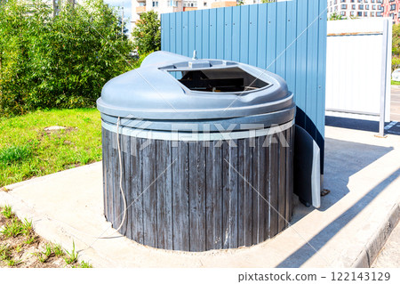 Modern round garbage container for household waste Modern round garbage container for household waste 122143129