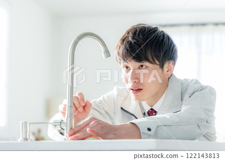 Contractor Water Trouble 122143813