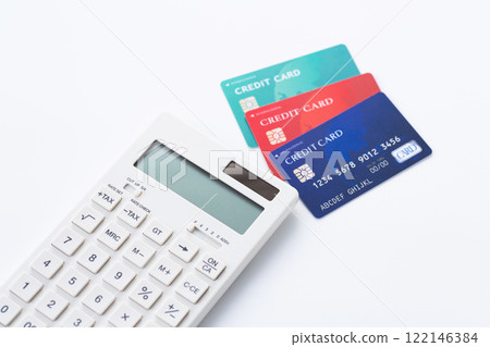 信用卡和計算器 122146384