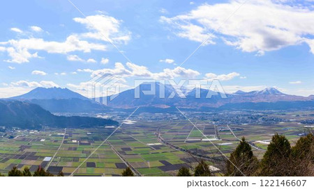 阿蘇五山的雪景全景（城山展望台） 阿蘇市 122146607