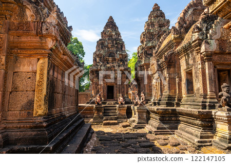 World Heritage Site: Banteay Srei Temple (Cambodia) 122147105