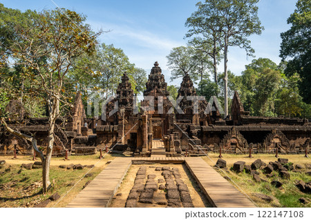 World Heritage Site: Banteay Srei Temple (Cambodia) 122147108