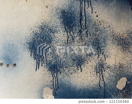 Fragment of an old wall with cracks and holes. Structure of an old wall. Architectural concept for repair, restoration and construction 122150360