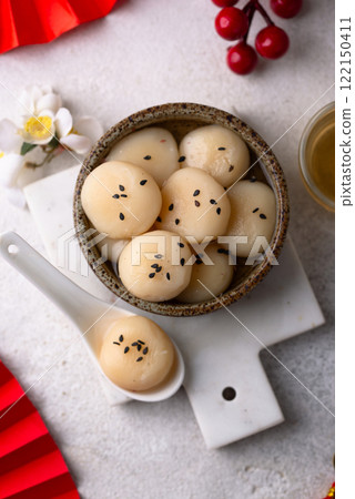 Tang yuan rice dumpling balls for Chinese lunar New year celebration 122150411