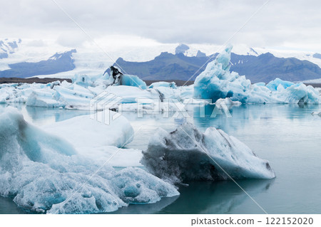 Icebergs on water, Jokulsarlon glacial lake, Iceland Icebergs on water, Jokulsarlon glacial lake, Iceland 122152020