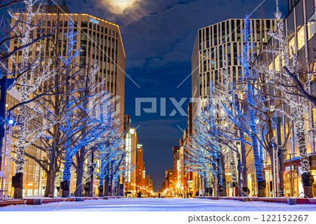 北海道札幌市舊北海道廳（紅磚政府大樓）前的冬季札幌北三條廣場（Akapla）的燈光 122152267
